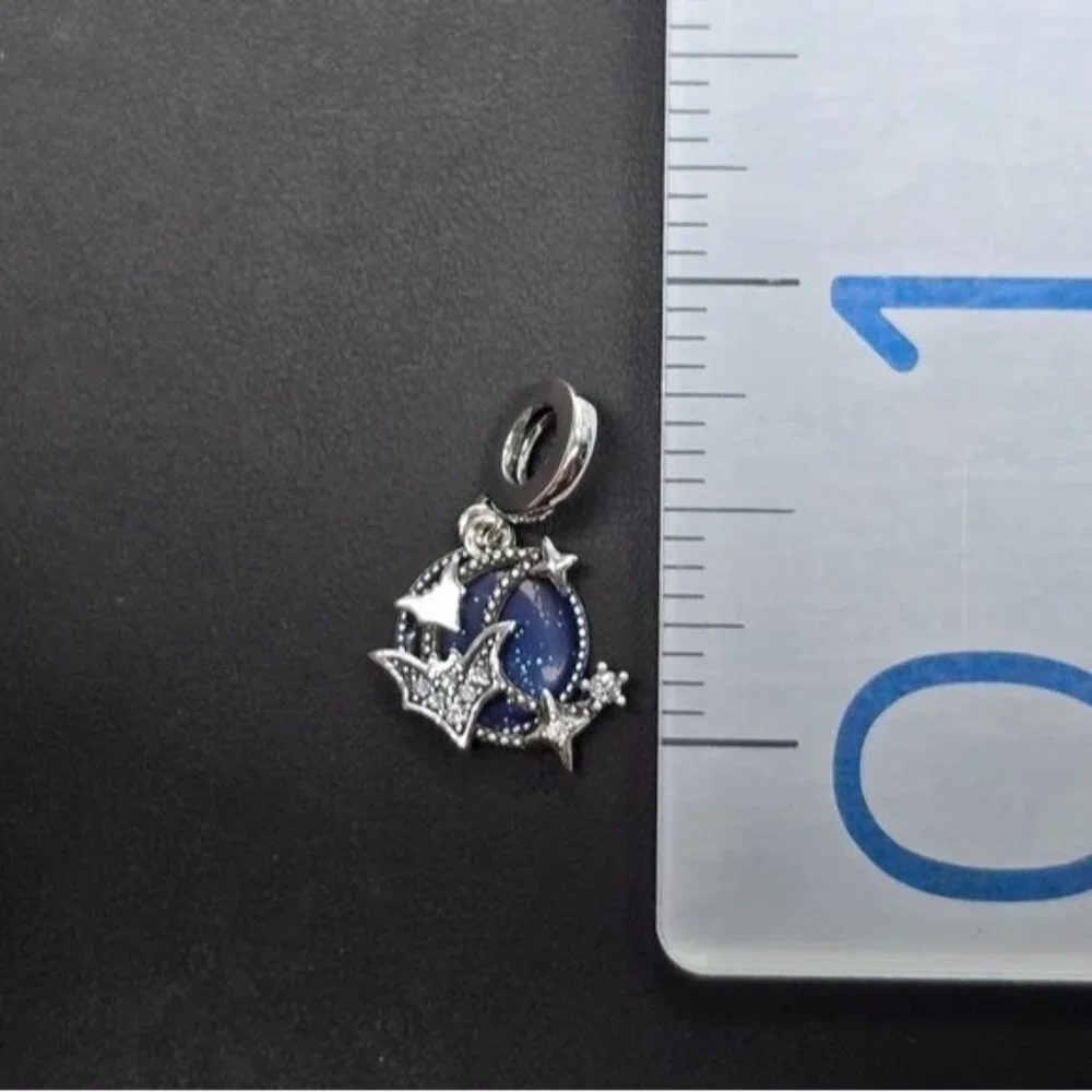 🎃‎ Bats Flying in a Starry Night Charm in 925 Silver (NWOT)